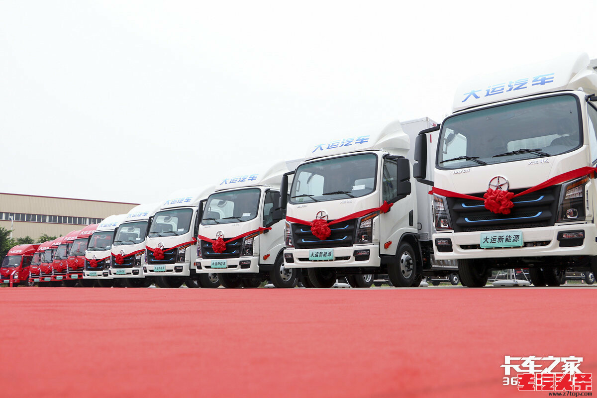 qxq242uyd5a800.jpg
