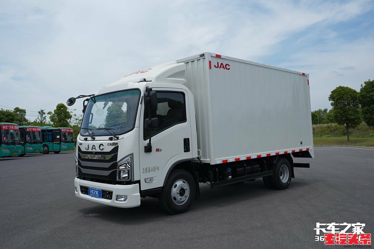 rc5hceo3s1j849.jpg