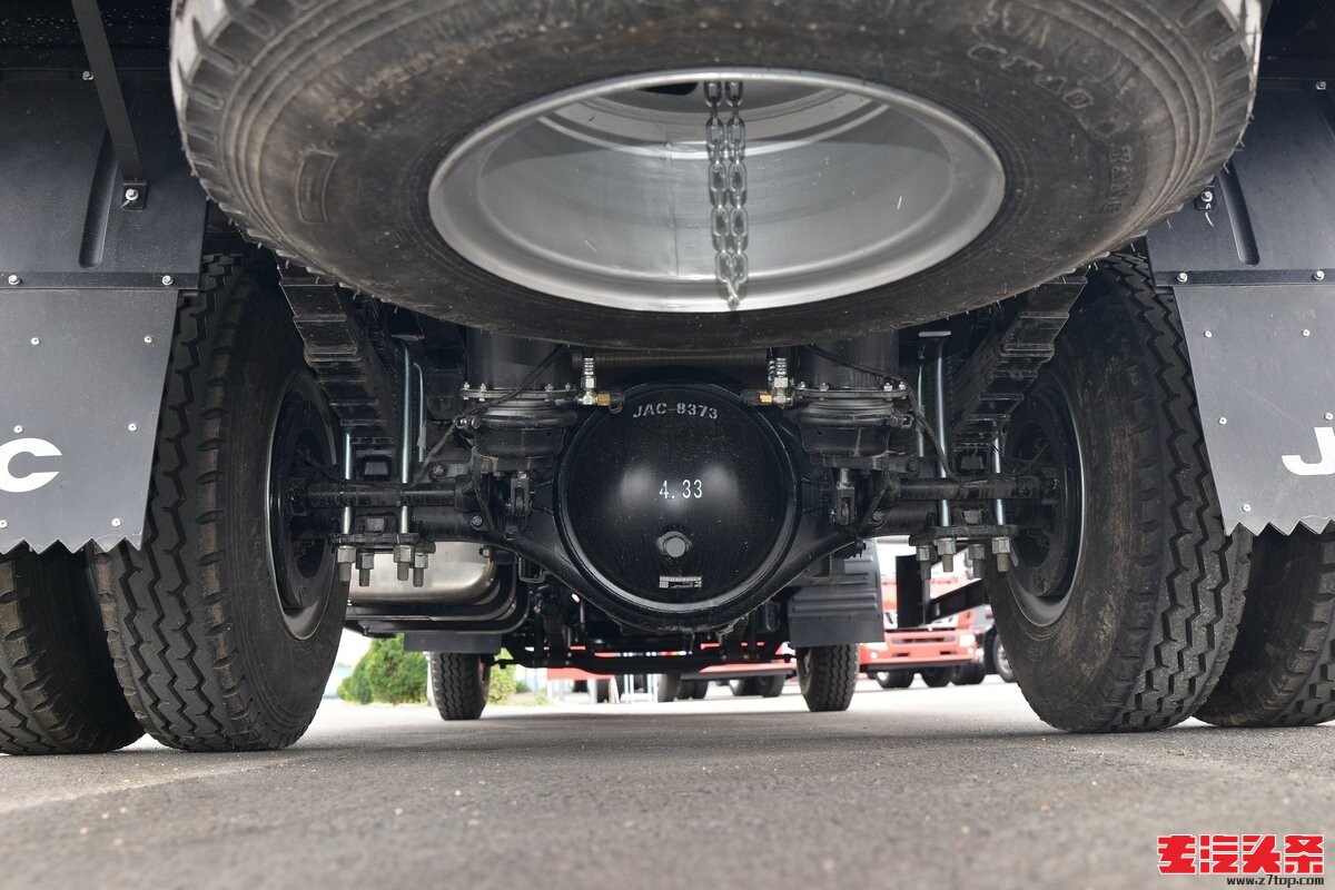 lrfg54npptp1033.jpg