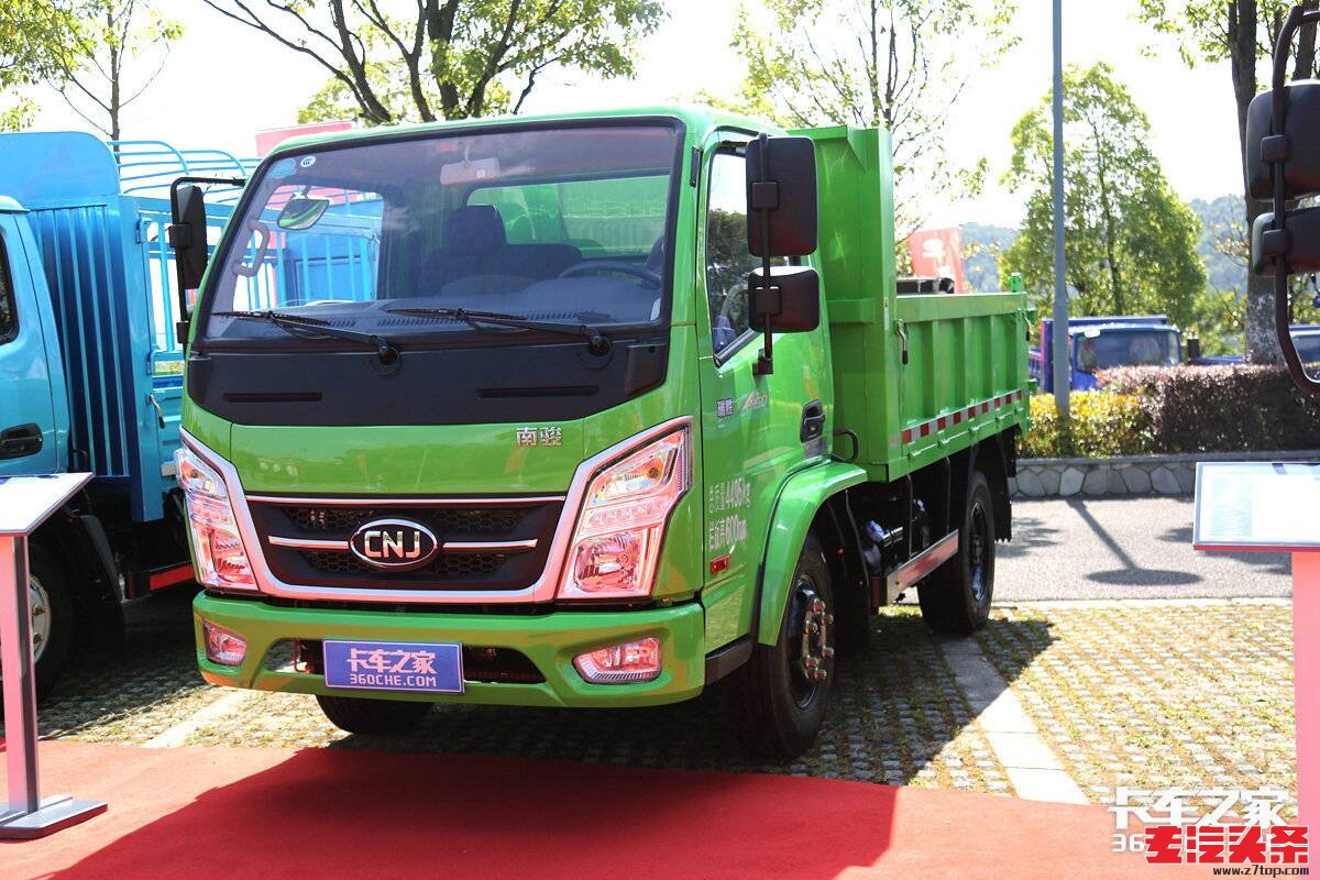 r2tkh3lq4cc12584.jpg