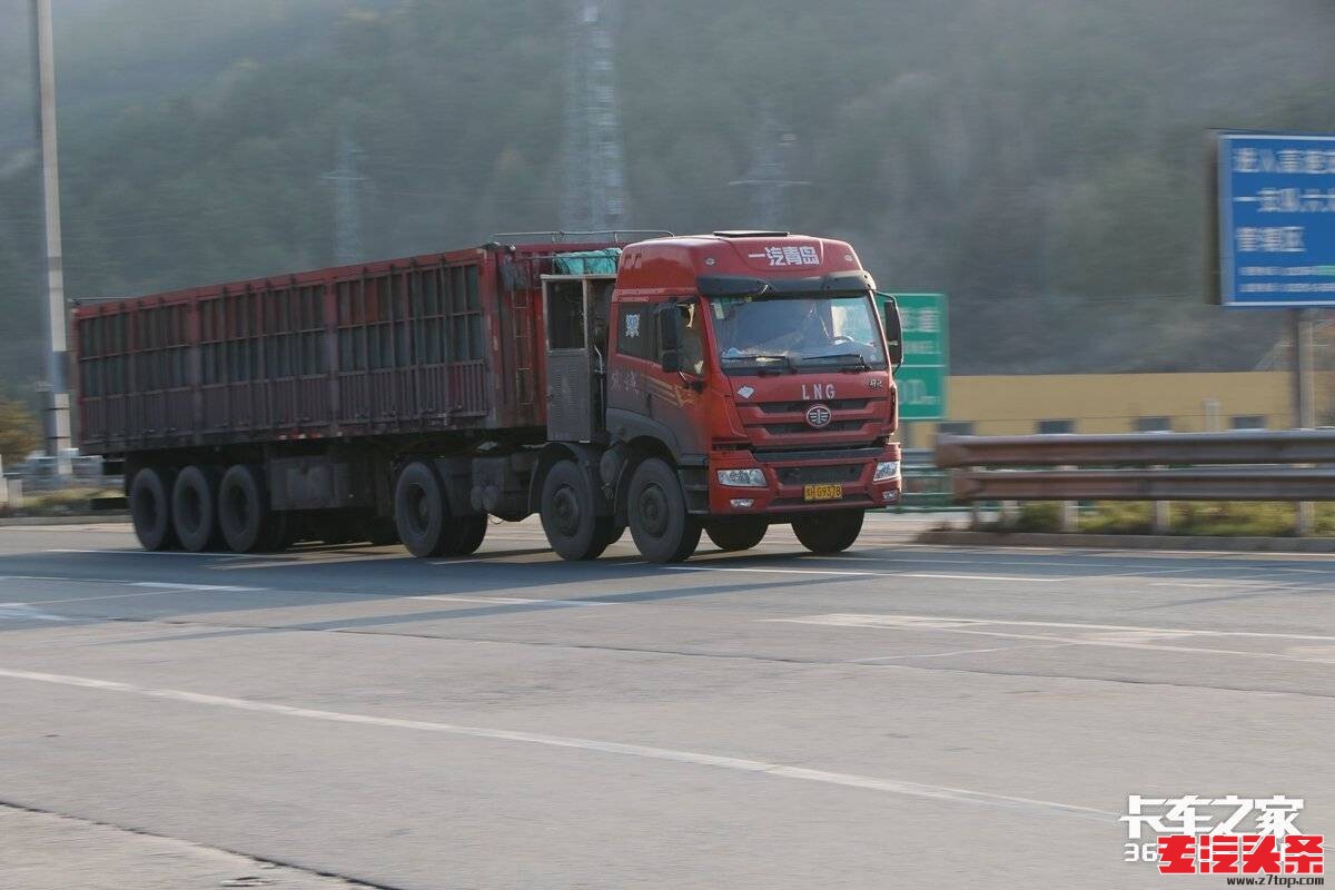 5qssyl3pksl3881.jpg