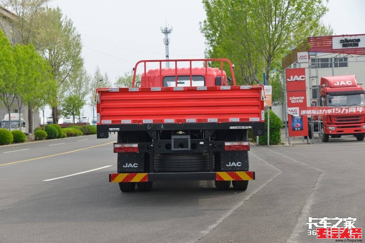 mykiw44m53v10051.jpg