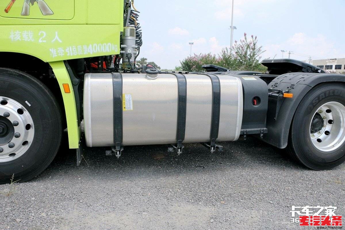 rt1isvypjb2912.jpg