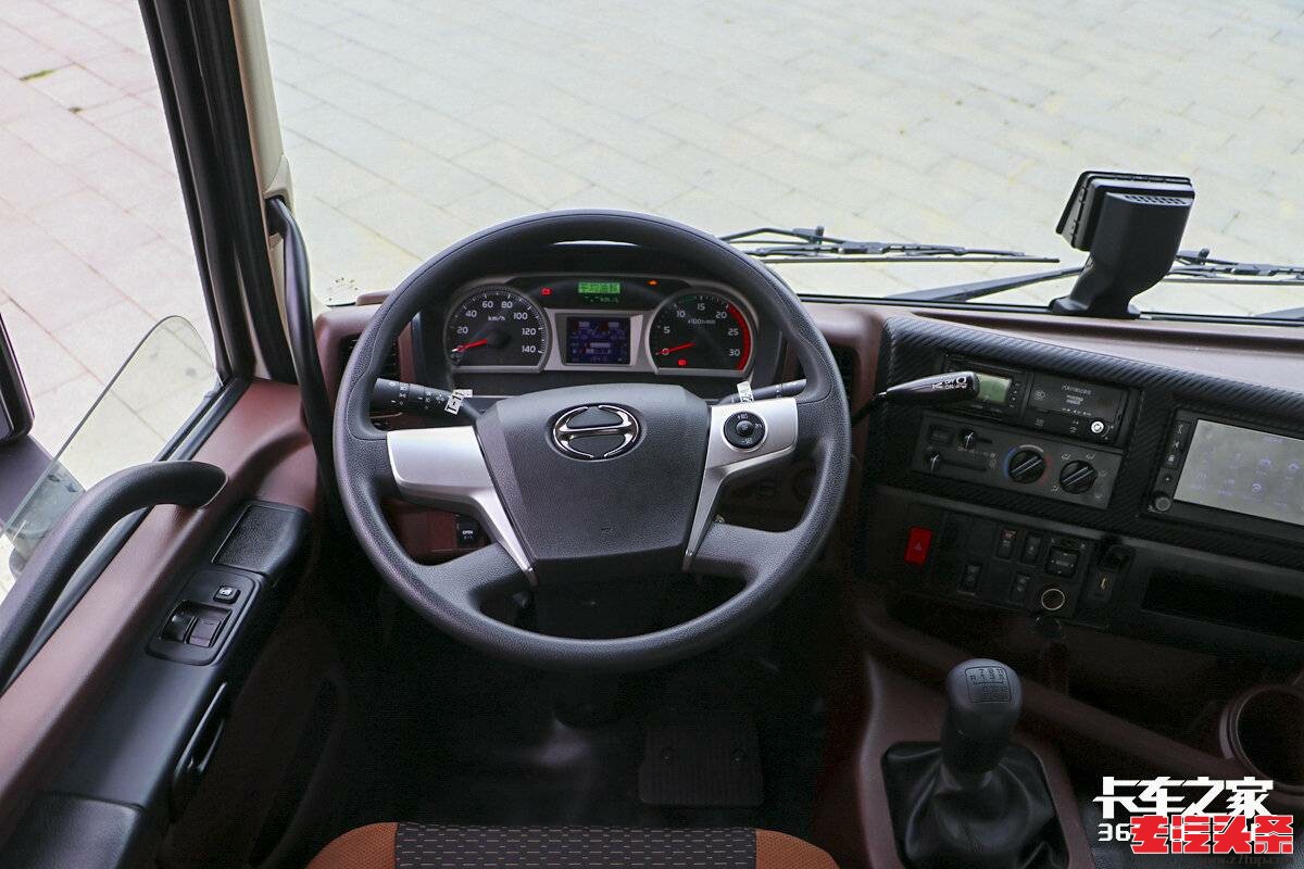 cj0pxti0cl21323.jpg