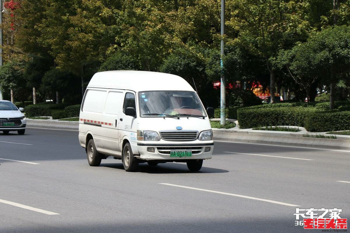 kvxd15cdilo10850.jpg