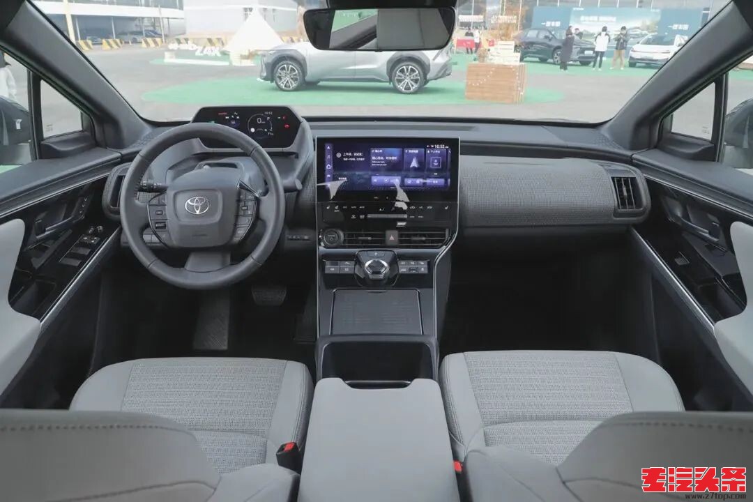 i5jqz2px4c13084.jpg