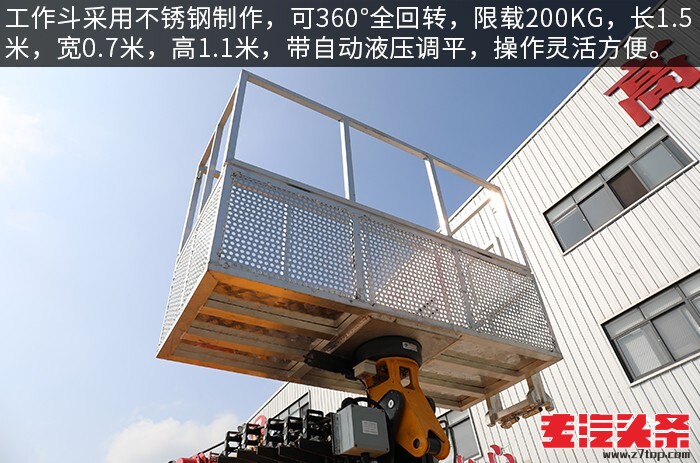 anmq1f3x5zv6113.jpg