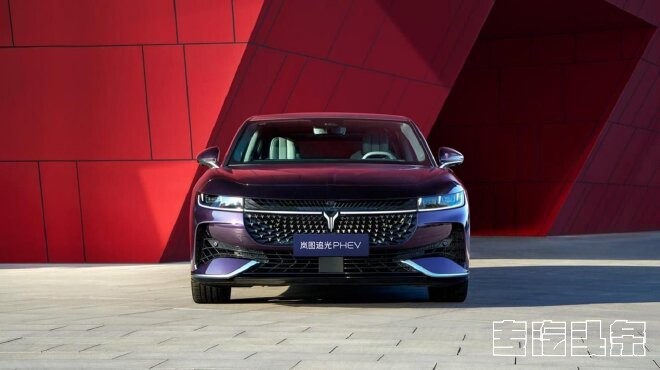 z4wkvel5xrn4693.jpg